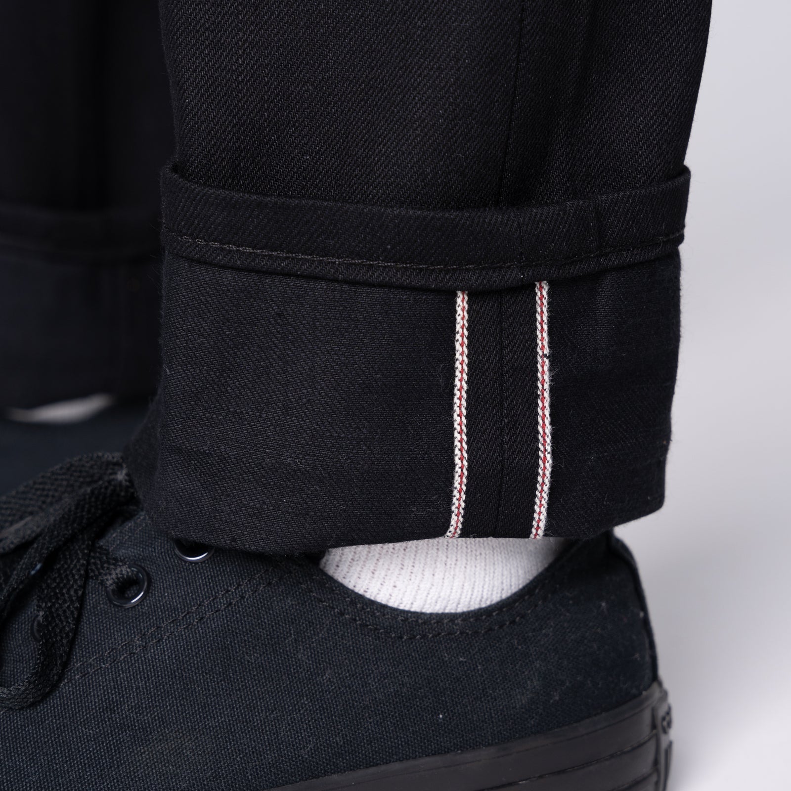 在庫処分 激安 Weird Guy - Solid Black Selvedge - 36 メガネ・老眼鏡
